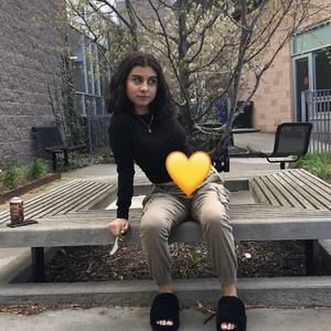 Meet your Posher, Evona